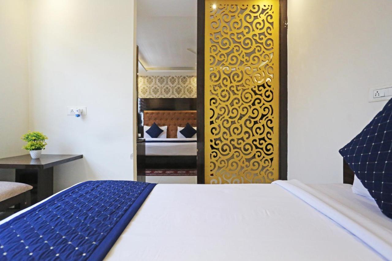 Hotel Iconic Near Delhi Igi International Airport Új-Delhi Kültér fotó