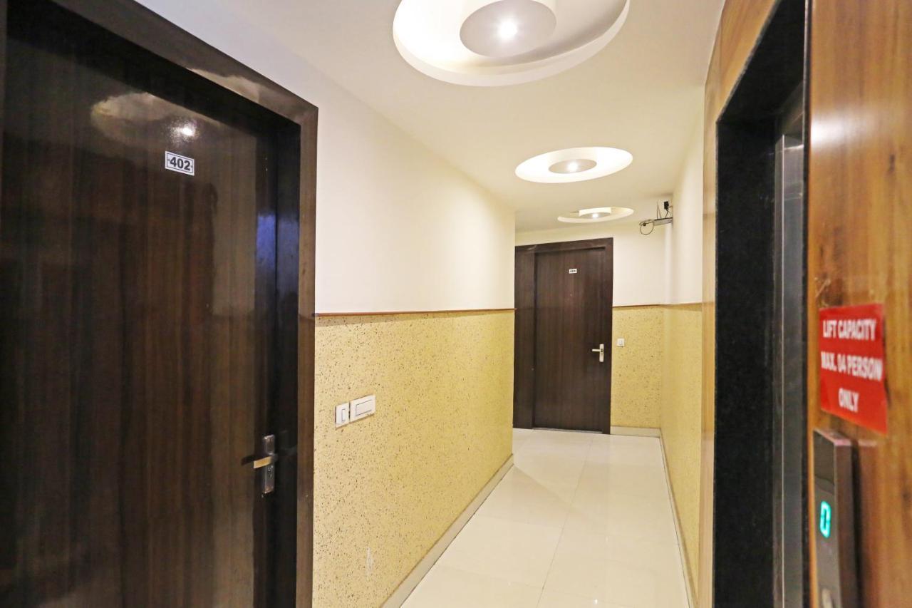 Hotel Iconic Near Delhi Igi International Airport Új-Delhi Kültér fotó